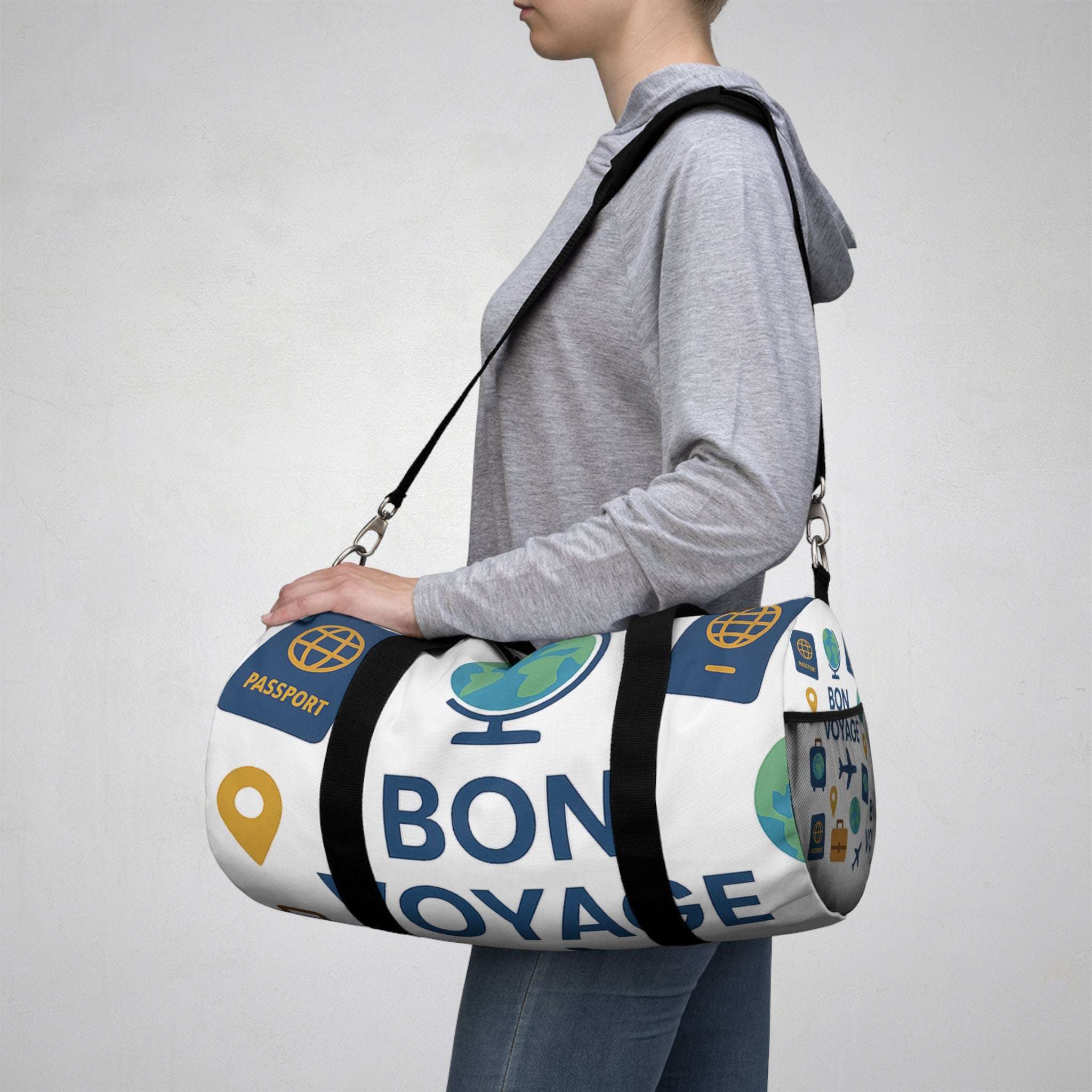 Lightweight gym and overnight bag with durable design