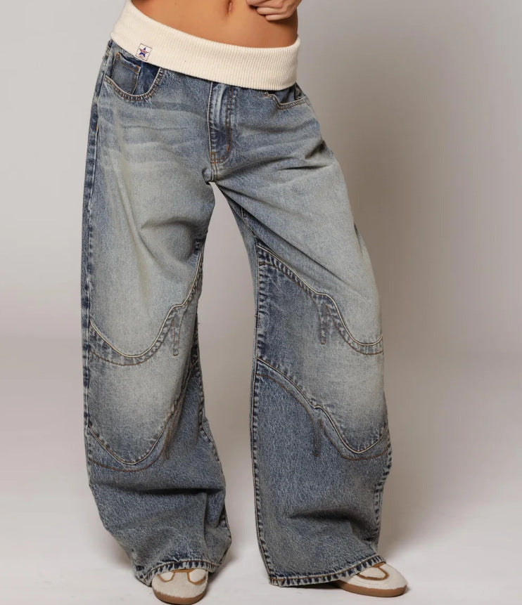 Baggy jeans outfit idea with fitted top and sneakers