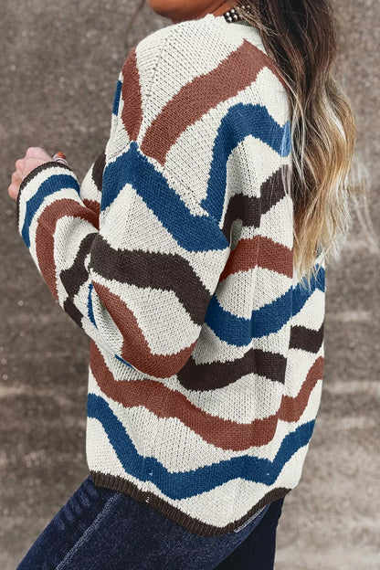 Chevron striped round neck sweater sleeve detail with long sleeve length and smooth cuff edge, striped knit sweater
