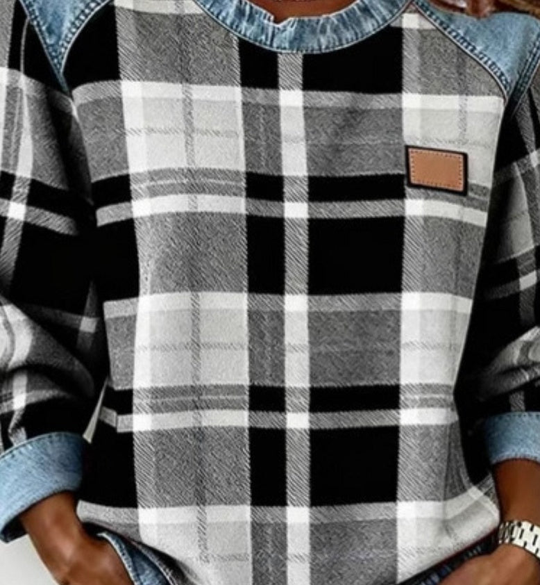 Denim Patchwork Sweatshirt Women – Relaxed Urban Style