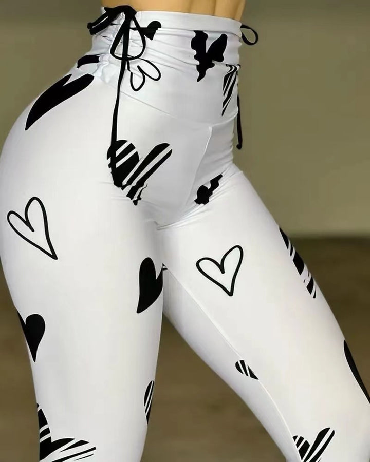 heart print yoga leggings fitness outfit gym mirror look