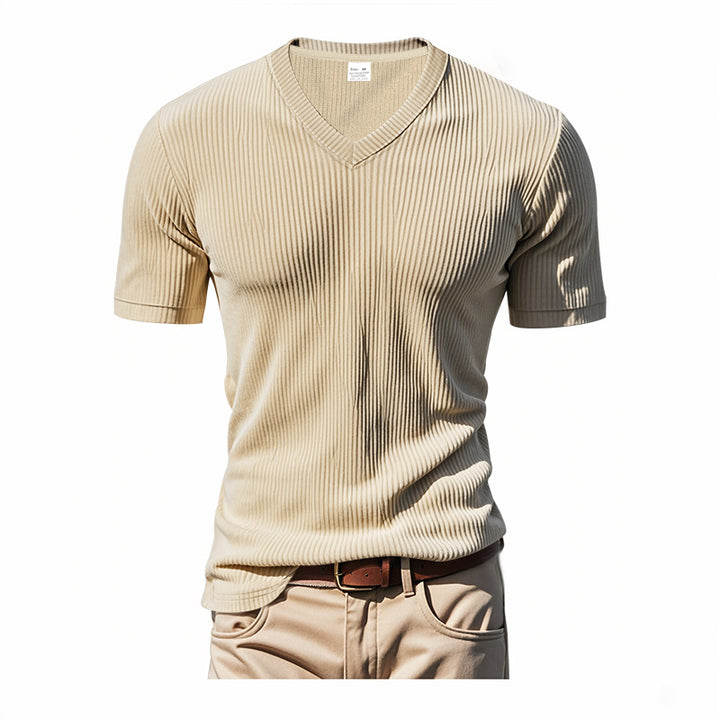 loose casual men's V-neck t-shirt clean stitching detail front panel