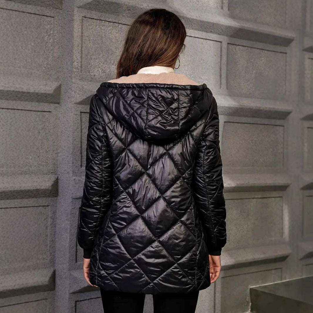 Diamond Lattice Women’s Winter Coat - Warm & Stylish Fit