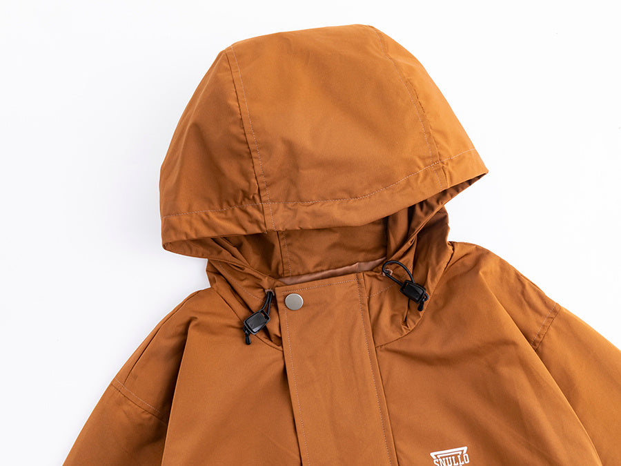 Back view – articulated hood deflecting driving rain


