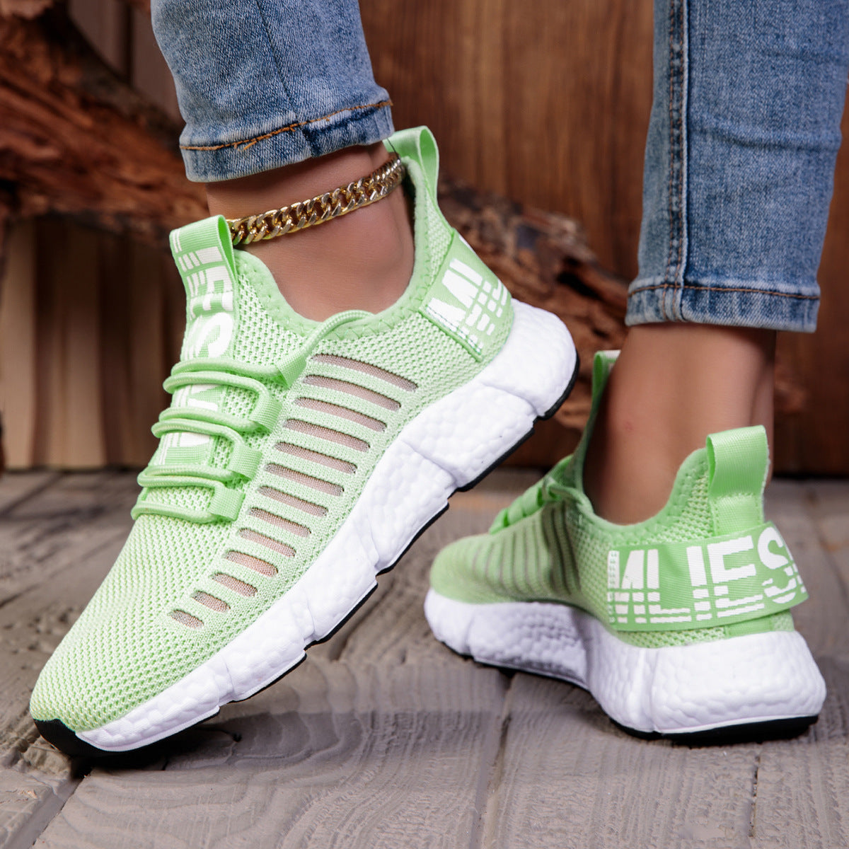 Breathable casual sneakers – versatile colors: 55 May, 555 Green, 555 Rose Red, 555 Black