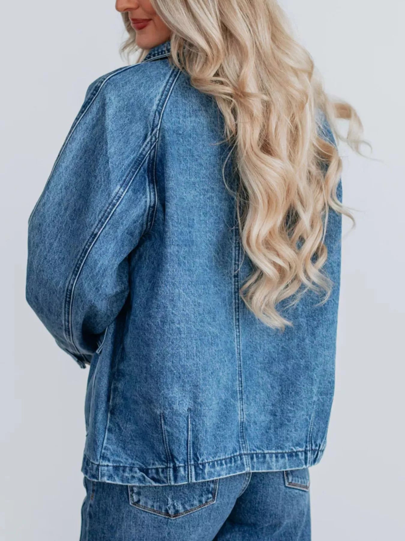 Button Up Raglan Sleeve Denim Women’s Jacket – Casual street outfit idea