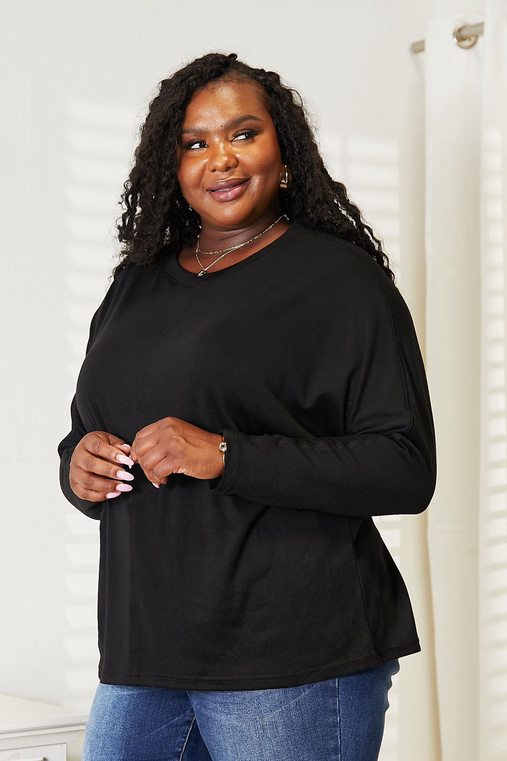 “Casual Denim and Seam Detail Top Combo for Weekend Brunch Vibes”

