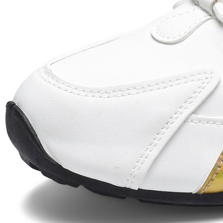 Men's athletic dad shoes with artificial PU upper design

