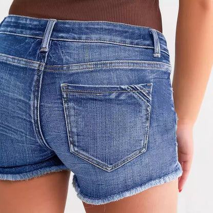 Chic Ripped Wadding Shorts for Casual Summer Looks

