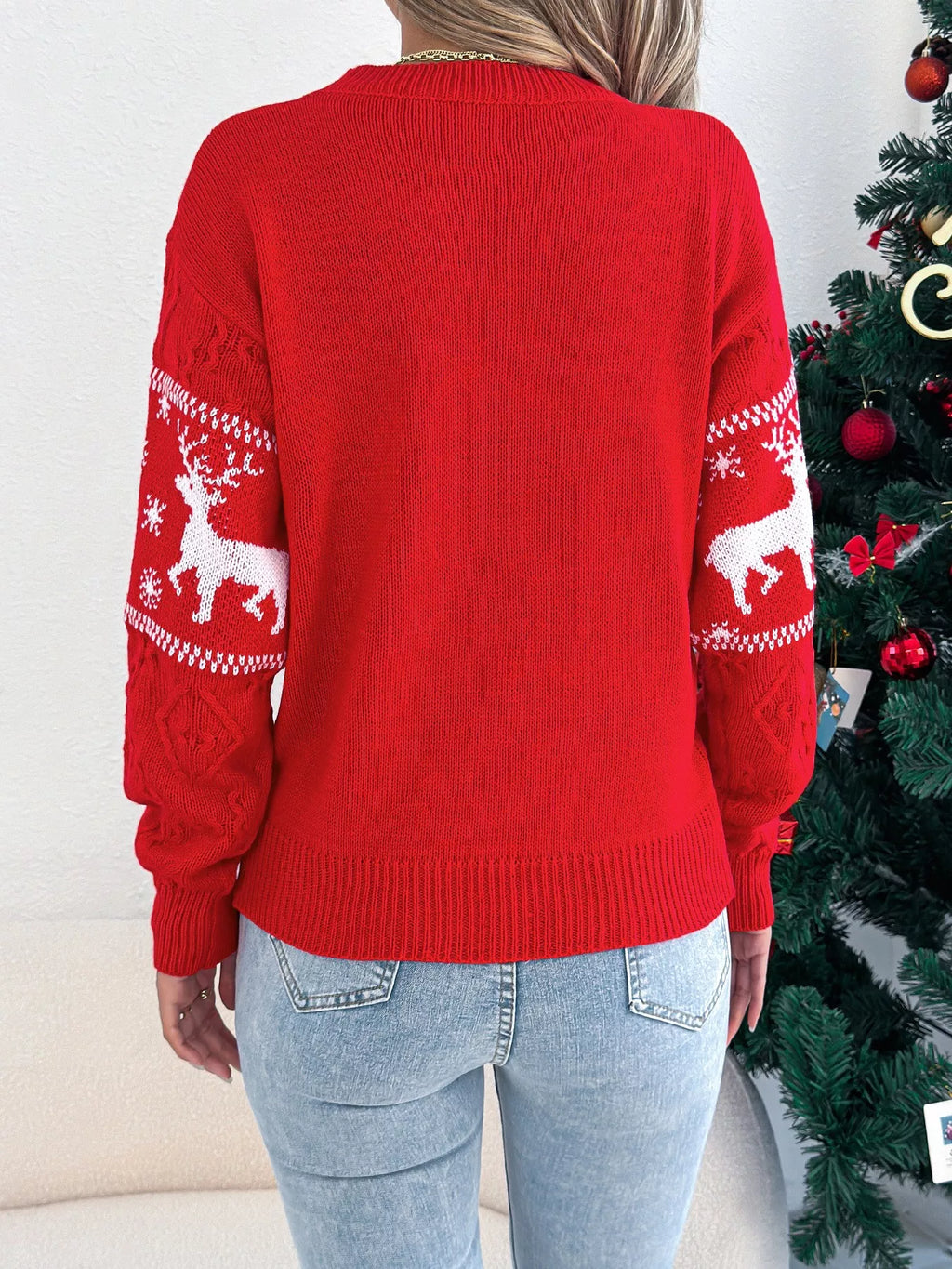 Christmas Reindeer Sweater detail – cable texture close-up