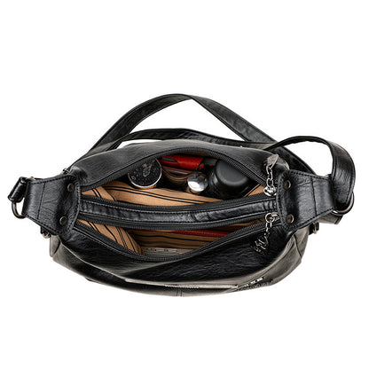 Close-Up of Soft Leather Shoulder Bag Texture – Women's Spacious PU Design for Effortless Fashion
