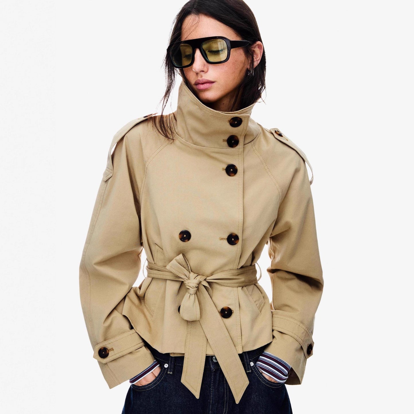Commute Ready: Elegant Stand Collar Women's Short Trench Coat, Medium Thickness