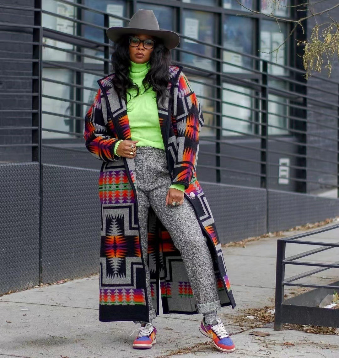 Commuting Style Women's Long Trench Coat – Long Sleeves and Bold Geometric Details