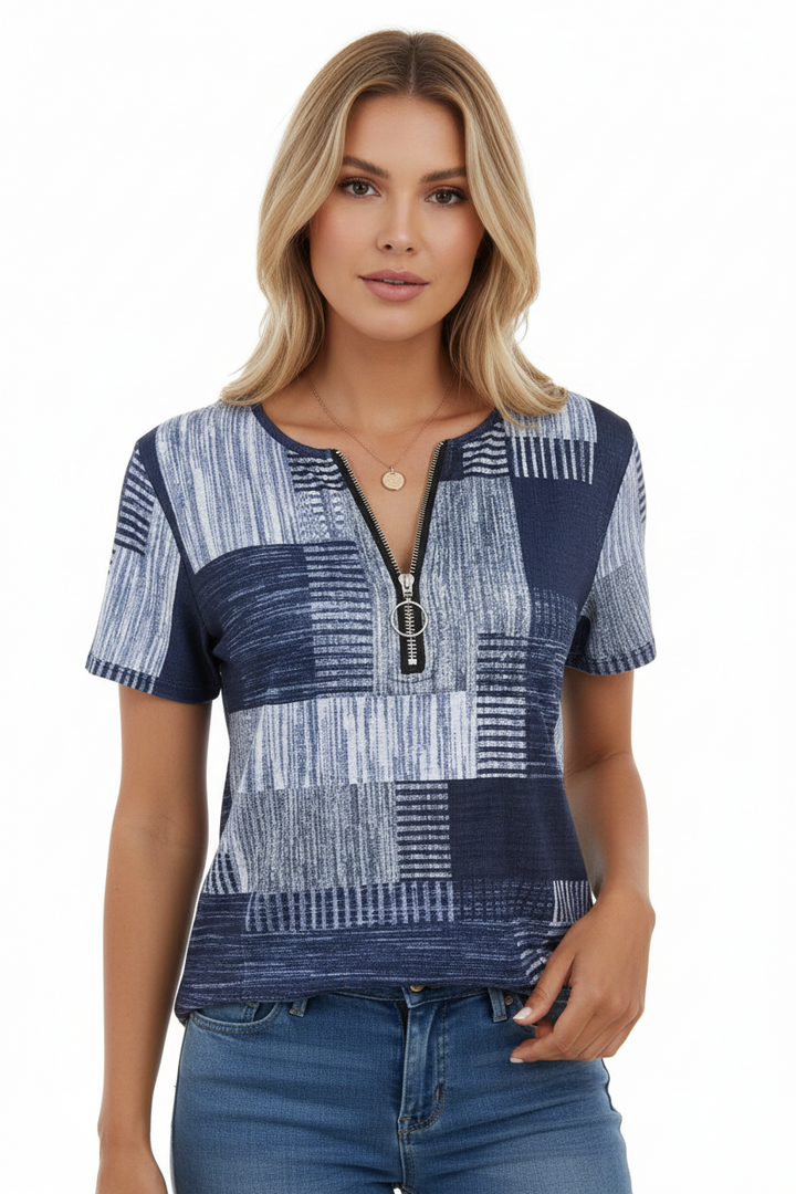 Chic Plus Size T-Shirt with Zipper Detail Style Premium