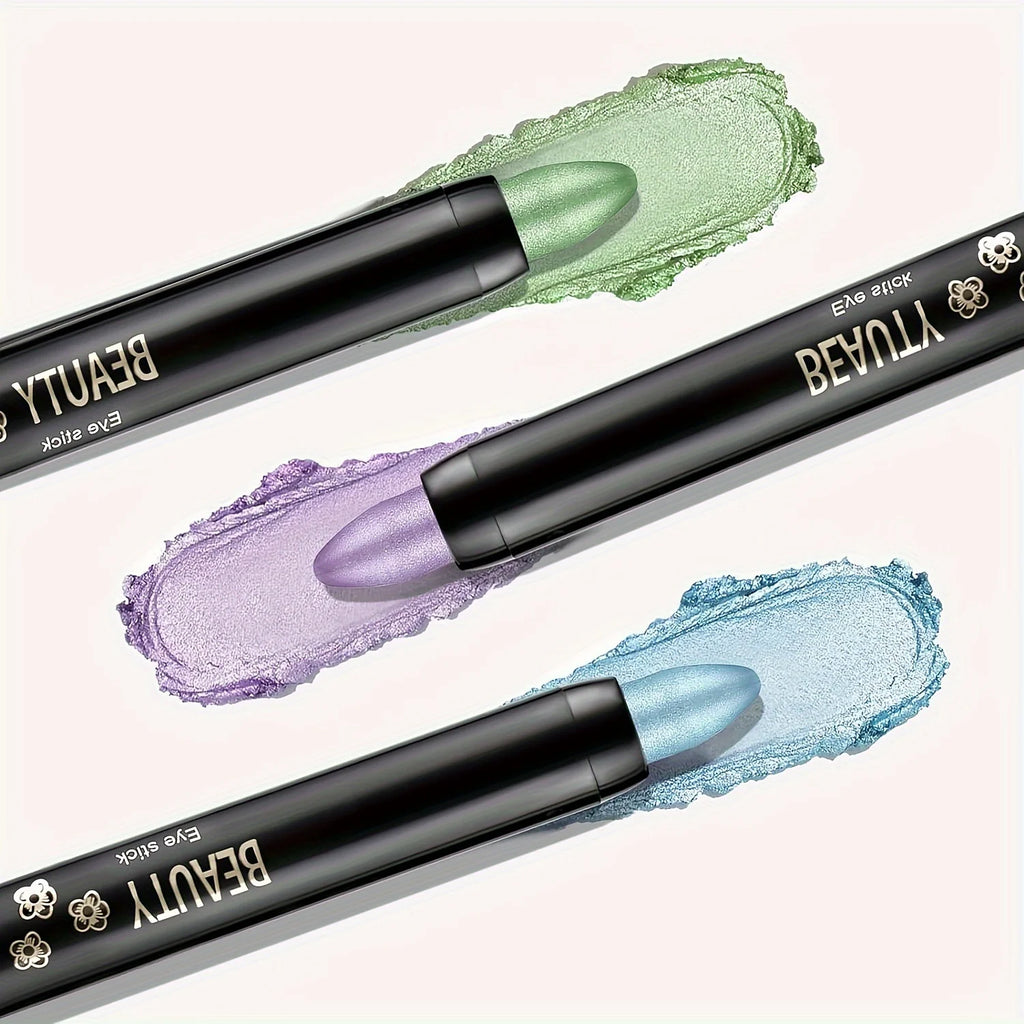 Festival Glam with Pearlescent Eyeliner – Bold, Dazzling Finish