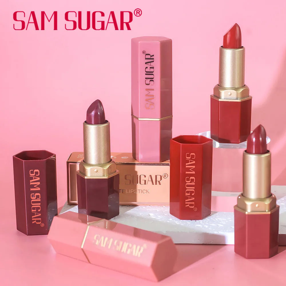 Gold Bar Lipstick on lips – soft focus everyday nude application
