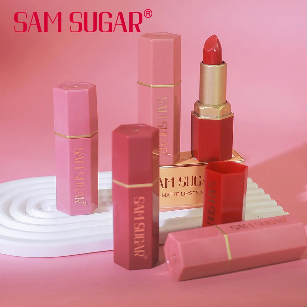 Gold Bar Lipstick red shade – bold date-night payoff in one swipe