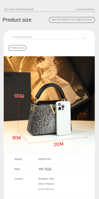 Green leather crossbody bag – soft handle close-up