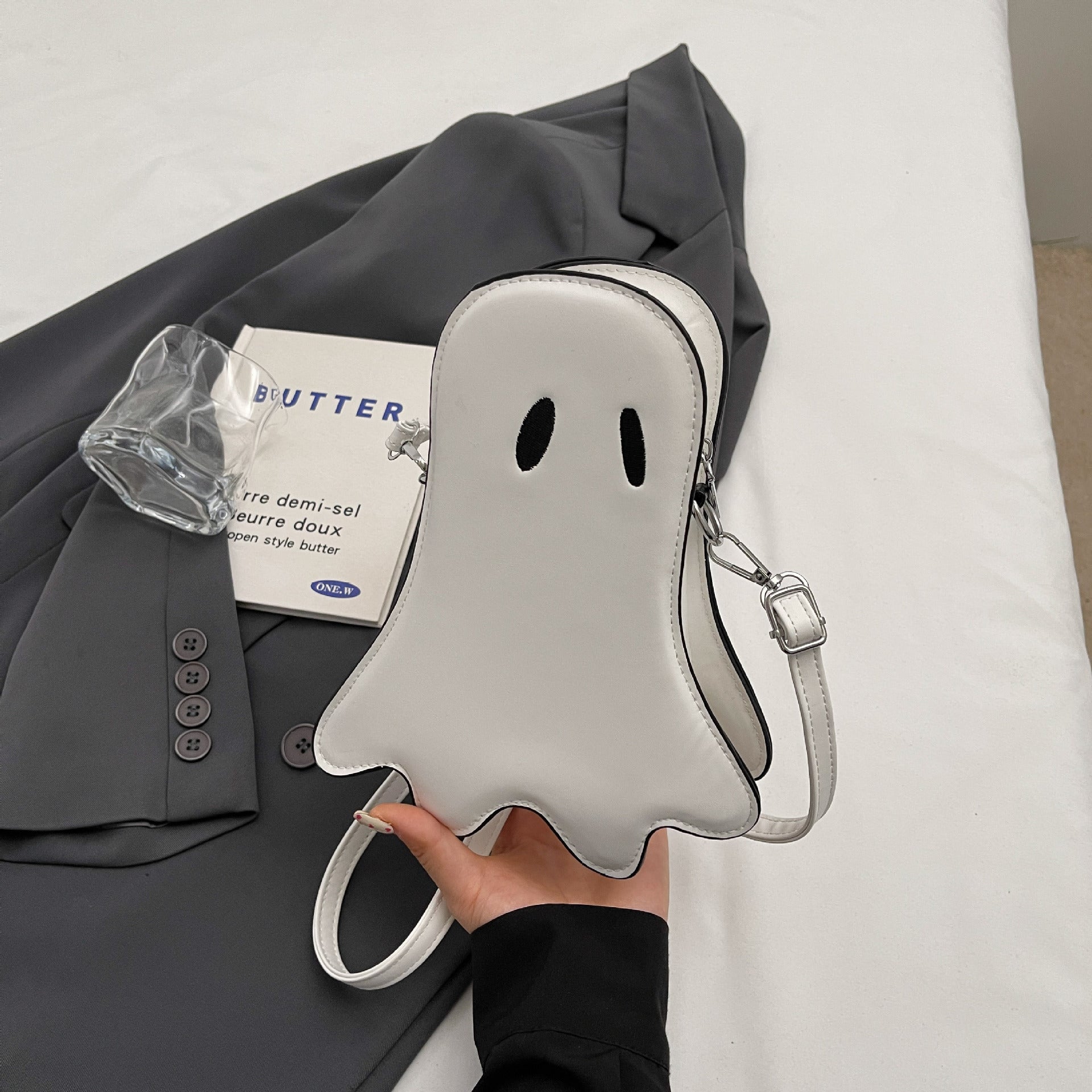 Halloween Ghost Messenger Bag gift box – ready-to-wrap spooky present