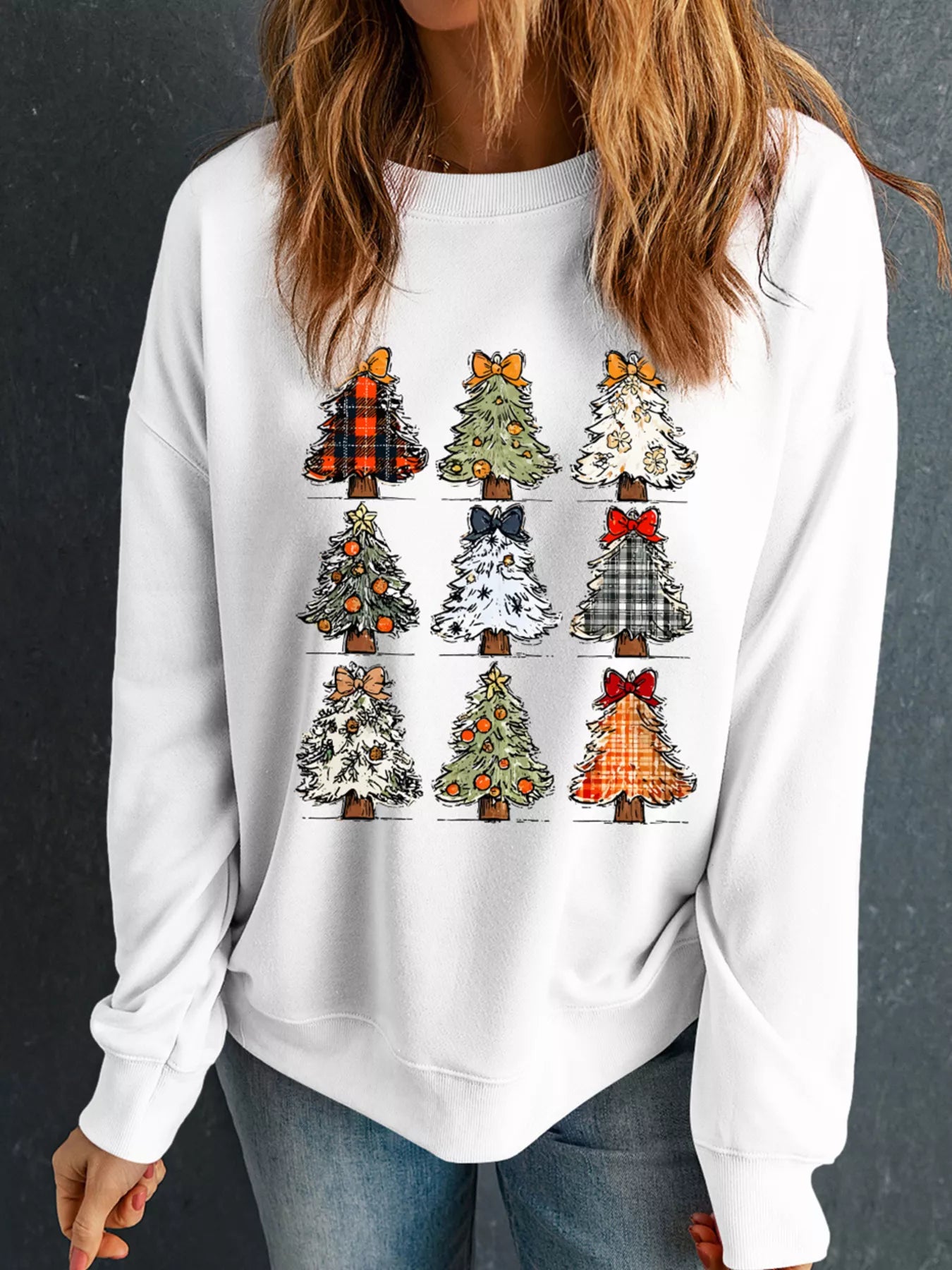 Holiday Graphic Christmas Tree Sweatshirt – easy machine wash