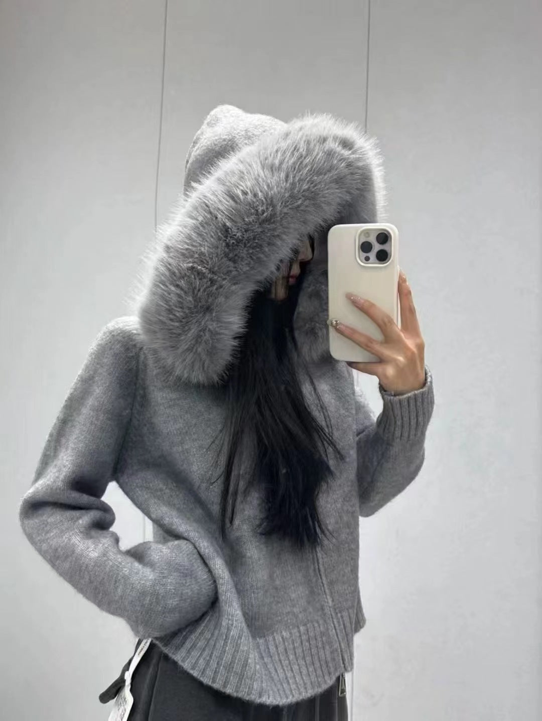 Imitation Fox Fur Collar Sweater – Camel zip cardigan with luxe faux fur trim, elegant day-to-night