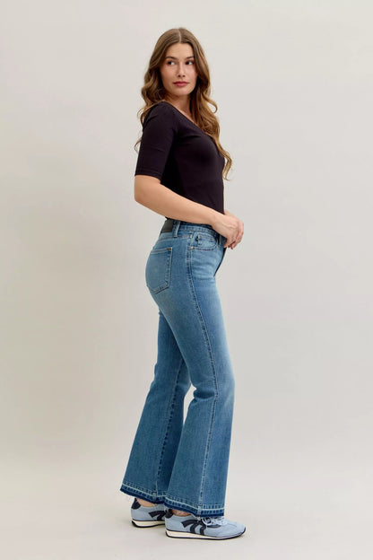 Judy Blue bootcut jeans – raw hem bootcut leg opening