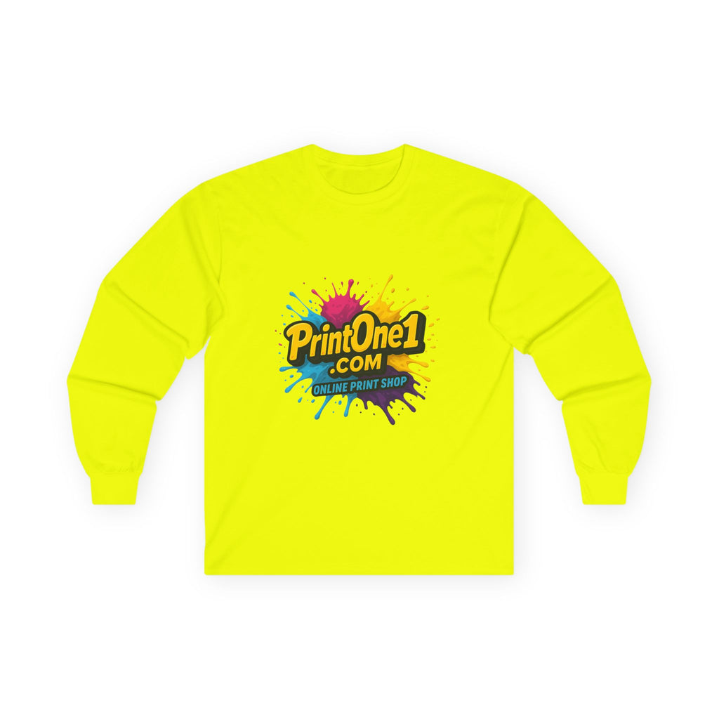 Long sleeve casual tee styled with joggers


