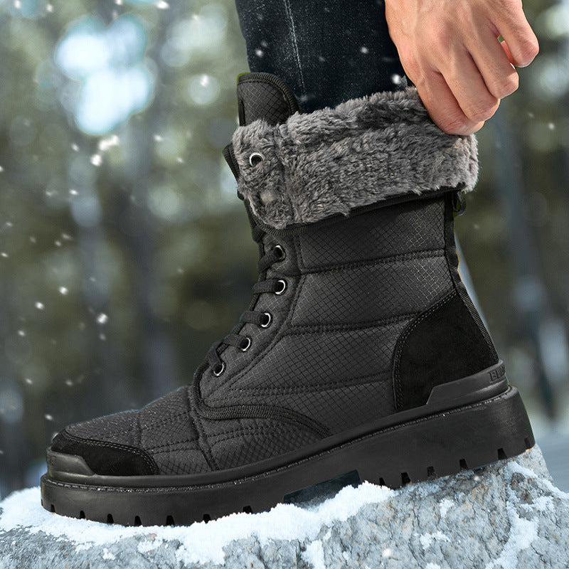 Men’s Outdoor Cotton High-Top Boots – walking on wet pavement