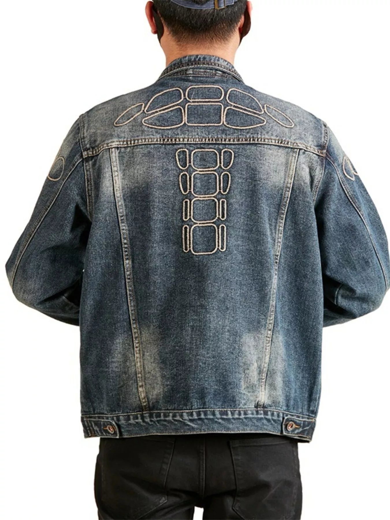 Men's plus size denim jacket pockets – secure and practical