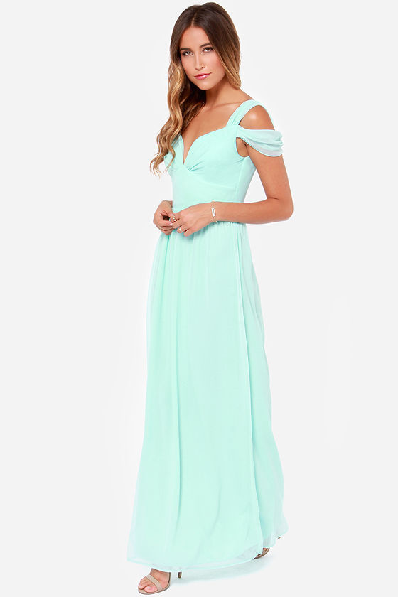 Minimalist Solid Pleated Dress – Office Lady Fit

