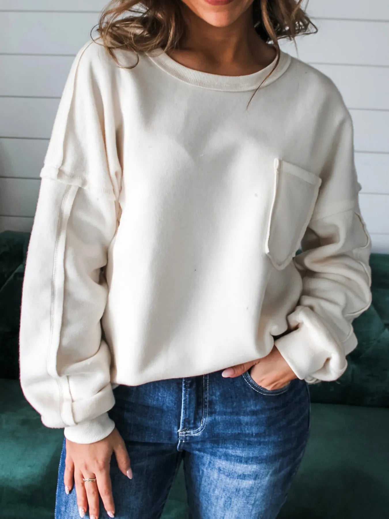 Minimalist pocketed top – perfect for smart casual outfits

