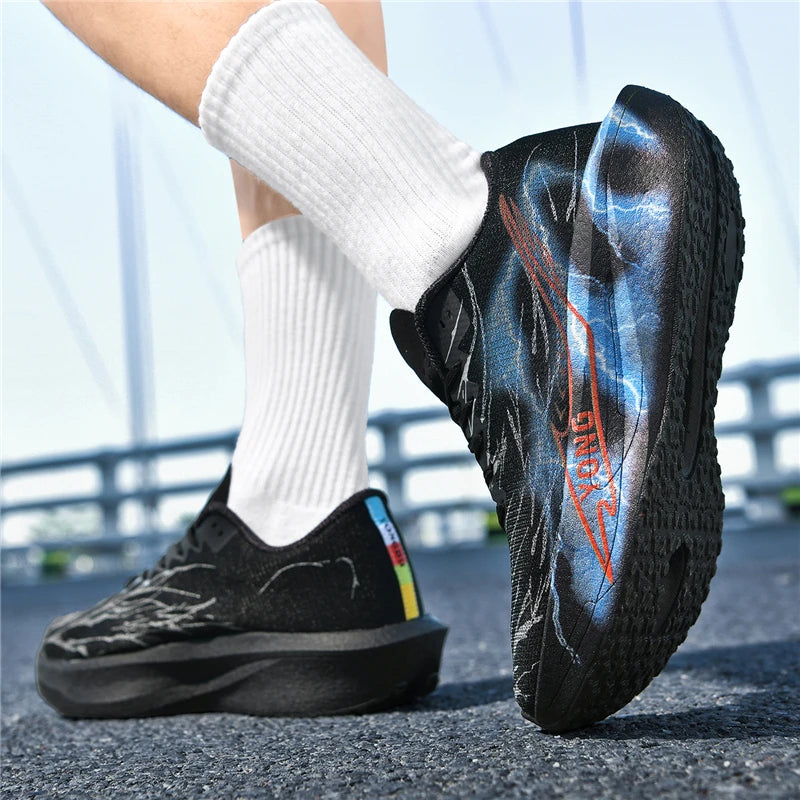 Patchwork Pattern Detail on Breathable Men's Lightweight Sneakers for Stylish Edge