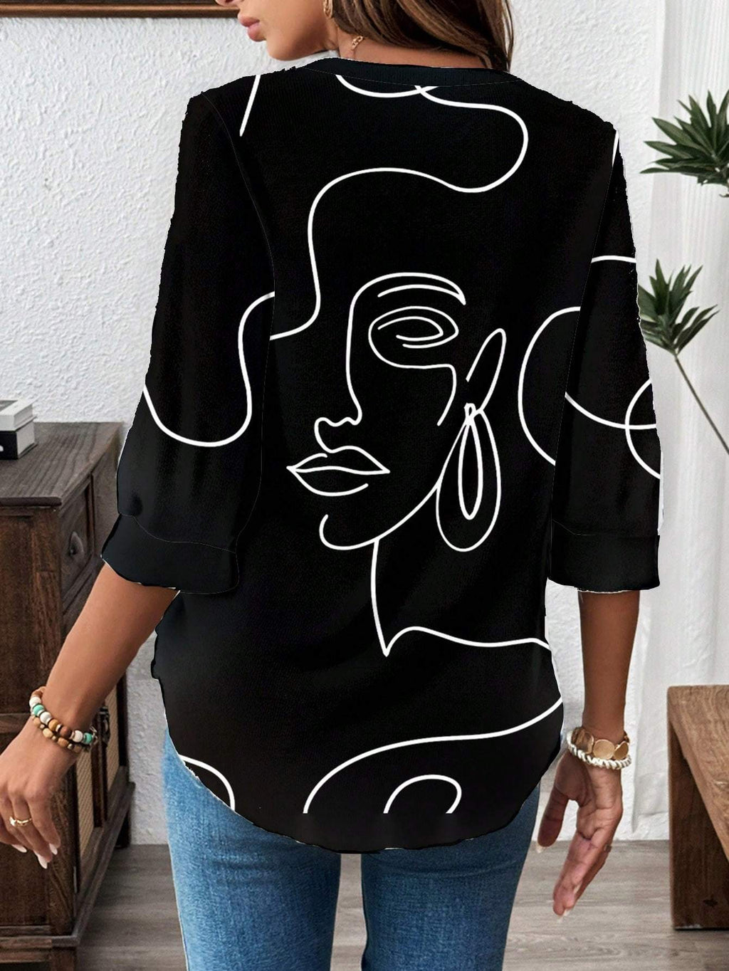 Perfect transitional top from desk to drinks

