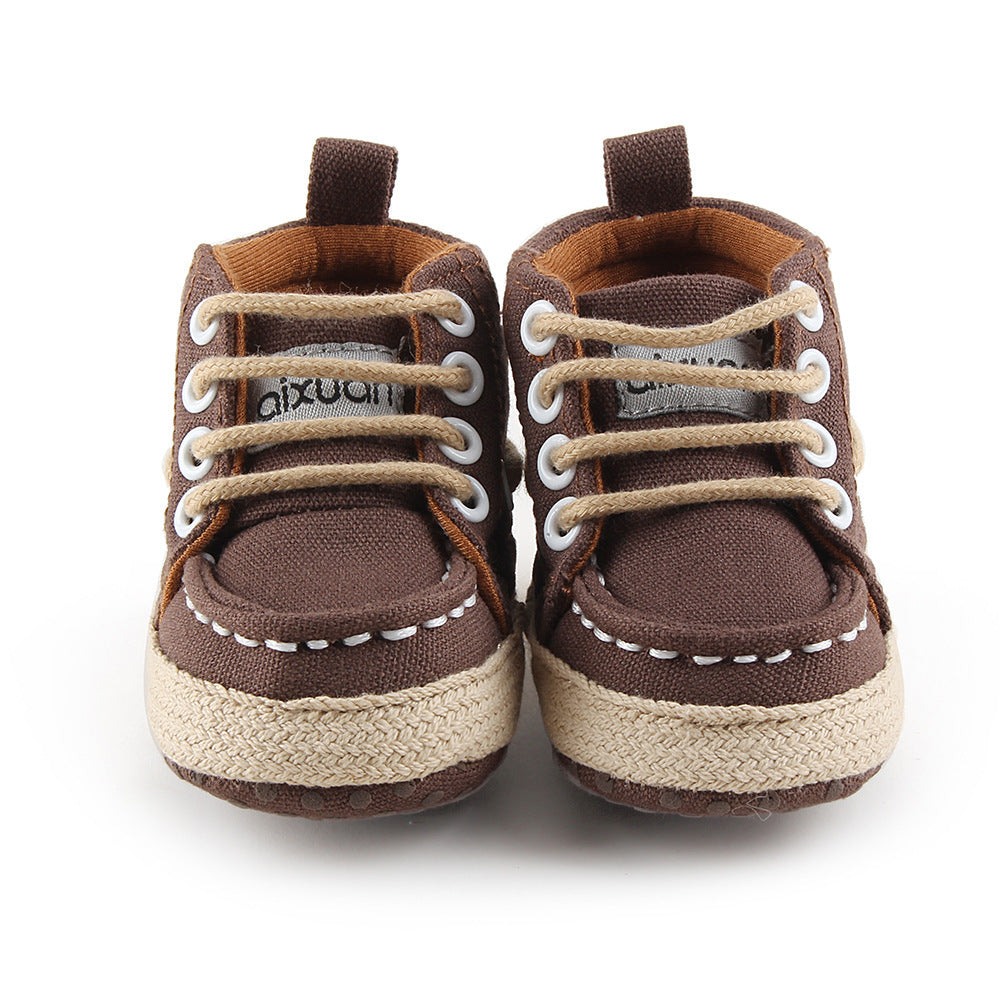 Photo-ready baby shoes with cute jeans-inspired look