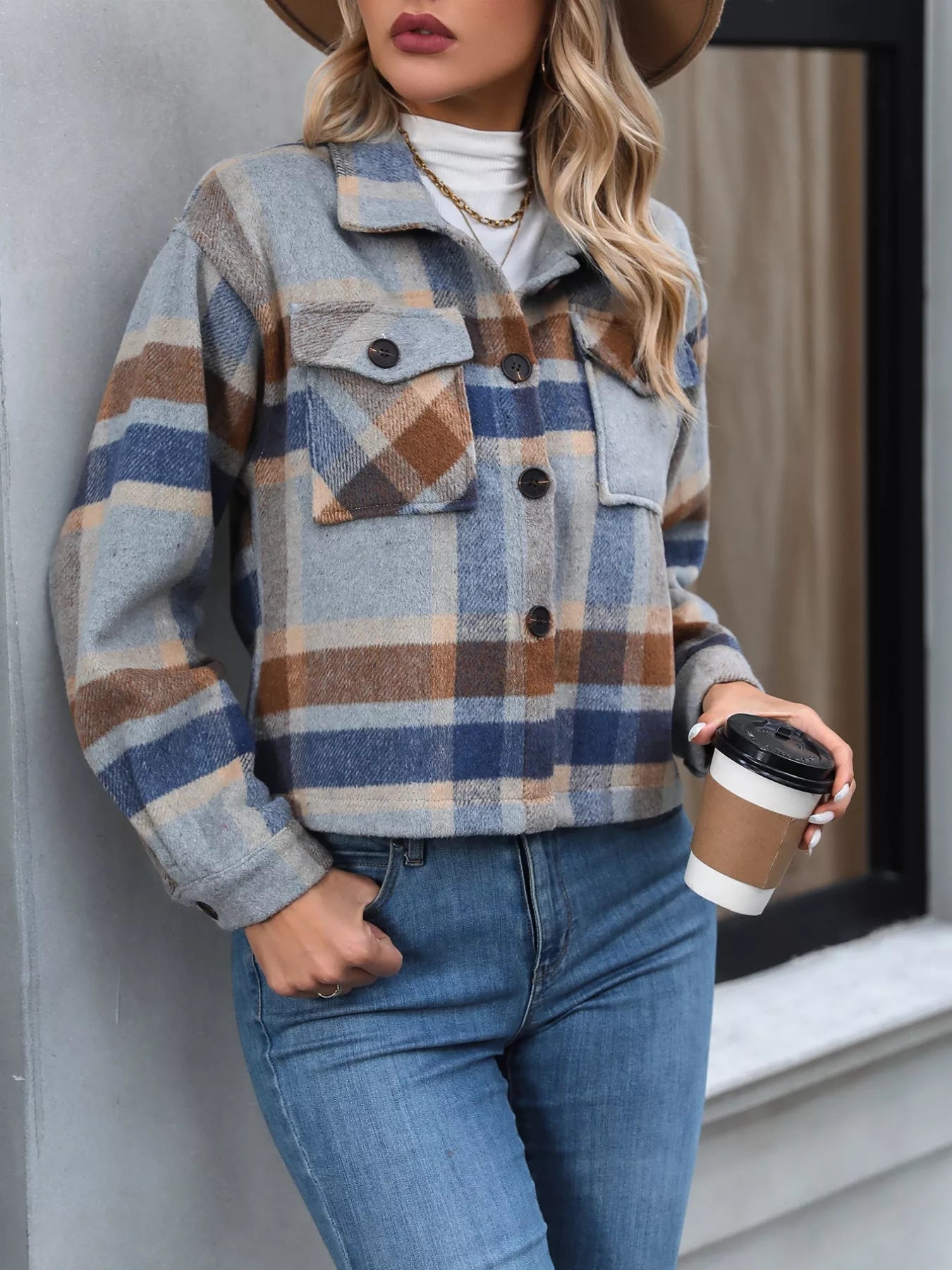 Plaid Oversized Button-Up Cropped Jacket – Collar and seams