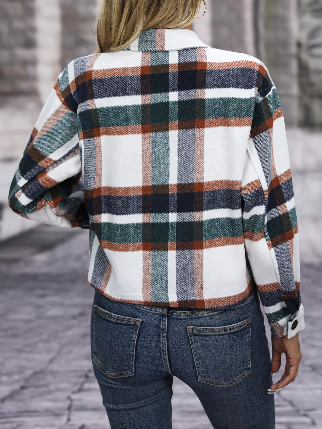 Plaid Oversized Button-Up Cropped Jacket – Styled with high-waist trousers for city commute