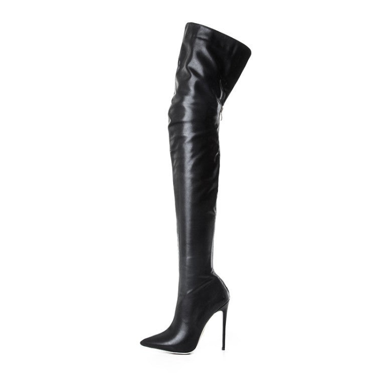 Plus size women’s boots – side zip profile, sleek silhouette