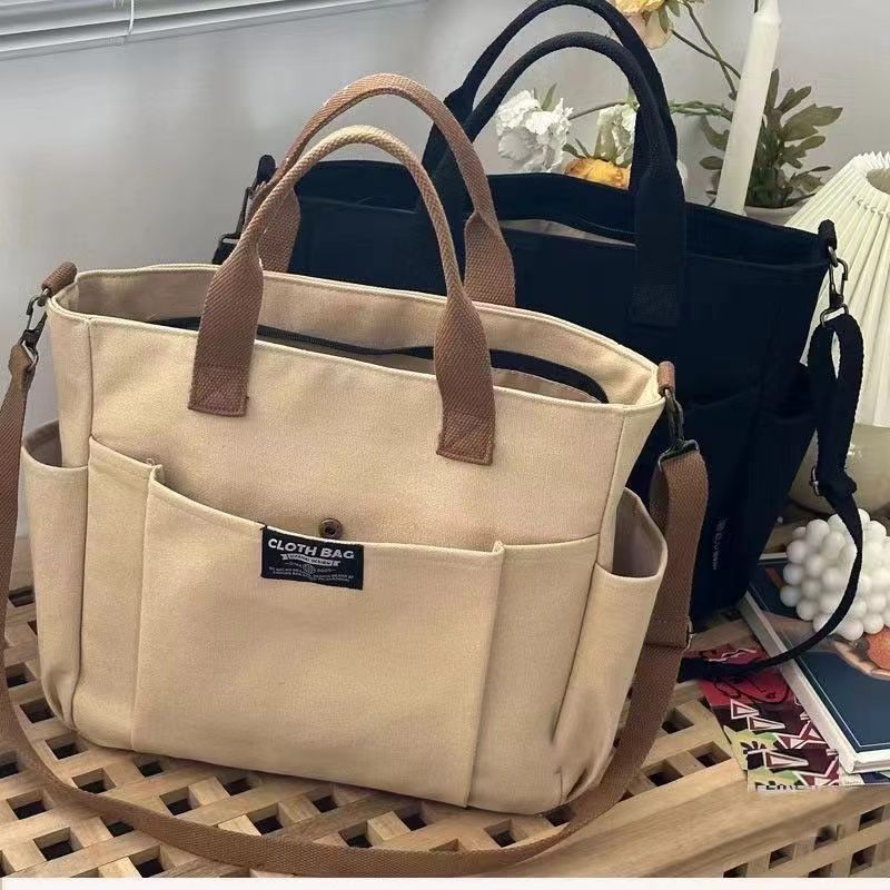 Polyester-Lined Canvas Shoulder Bag – Casual Meets Professional

