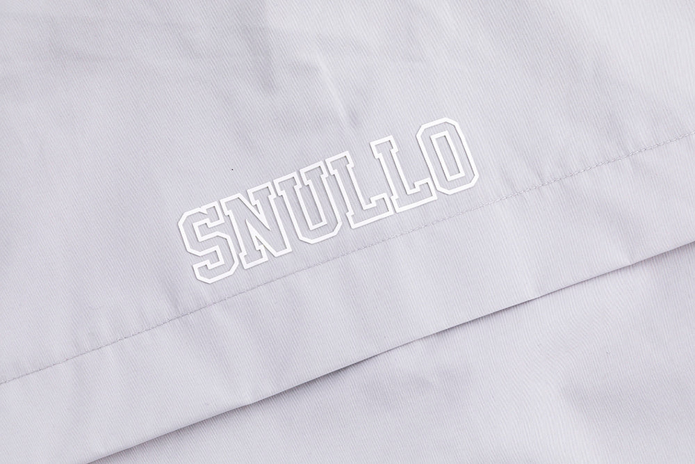 Reinforced knees on the mountaineering assault suit over rocks

