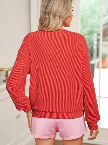 Ribbed Christmas top outfit idea – holiday-ready casual look