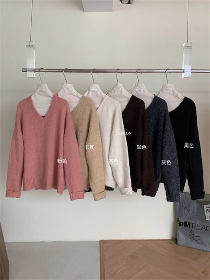 Women's V-Neck Minimalist   – Lightweight Comfort