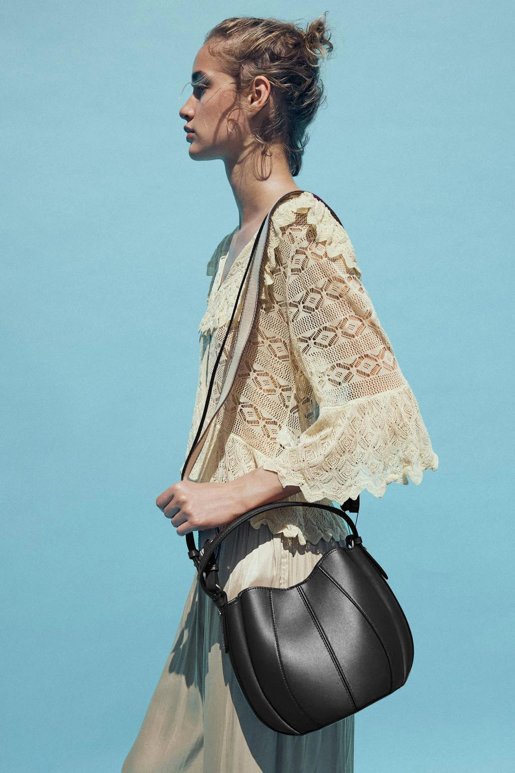 Fashionable Bucket Bag – Light, Versatile, Go Anywhere