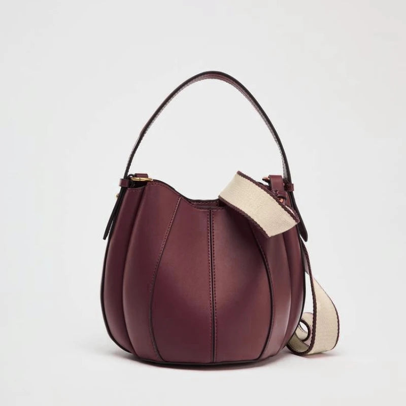 Fashionable Bucket Bag – Light, Versatile, Go Anywhere