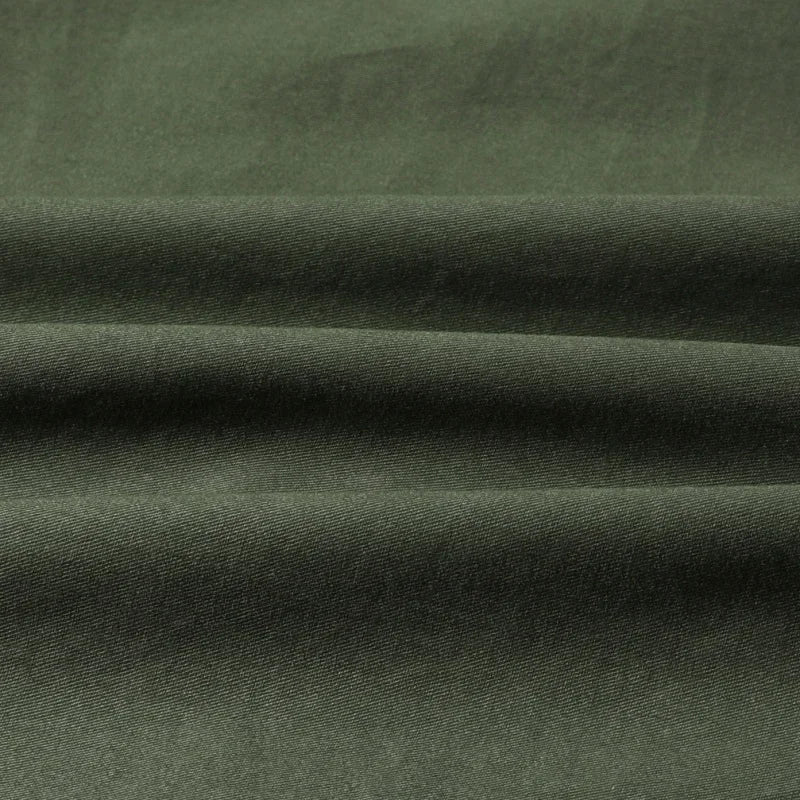 Original close-up of the army green shirt&