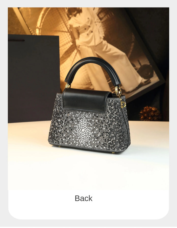 Genuine Leather V-Accent Crossbody – 21×13 cm