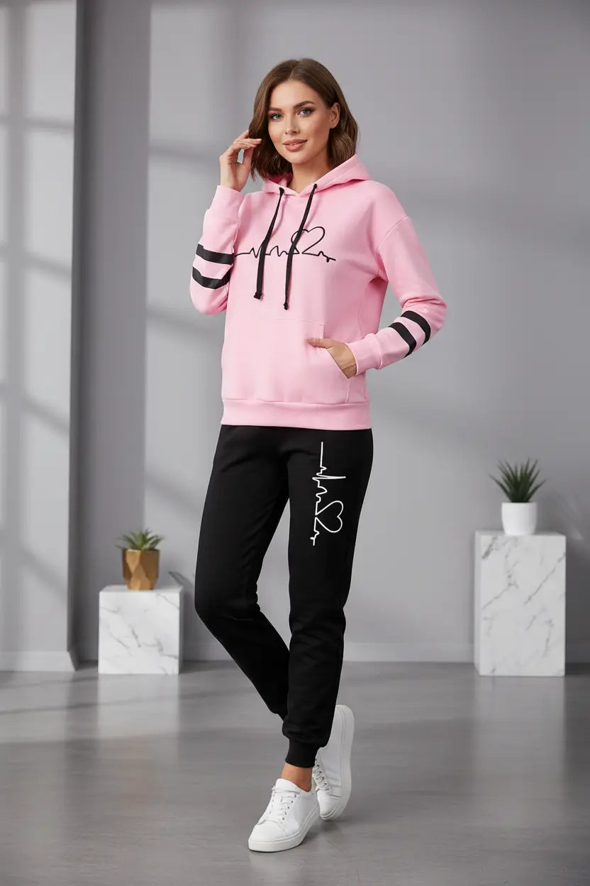 Women’s hoodie and sweatpants set, striped tracksuit look that feels soft and breathable for all season wear

