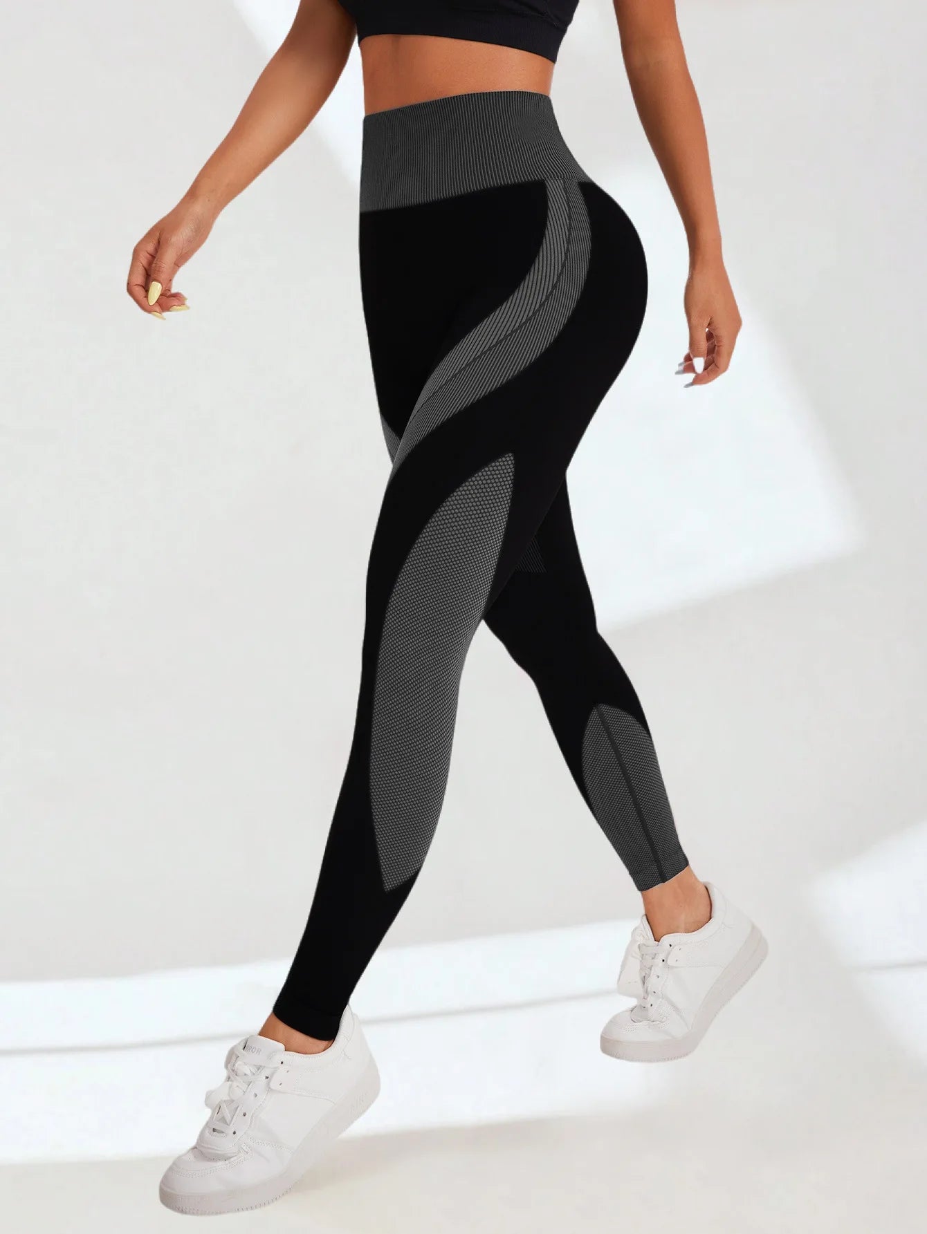Seamless Yoga Leggings – Contouring Rib Waistband for Core Support
