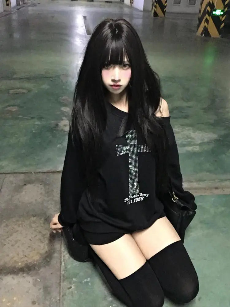 Seeslim Oversized Women's One-Shoulder Hoodie: Cross Graphic Black for Autumn Rebellion 