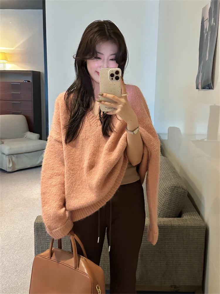 Women's V-Neck Minimalist   – Lightweight Comfort