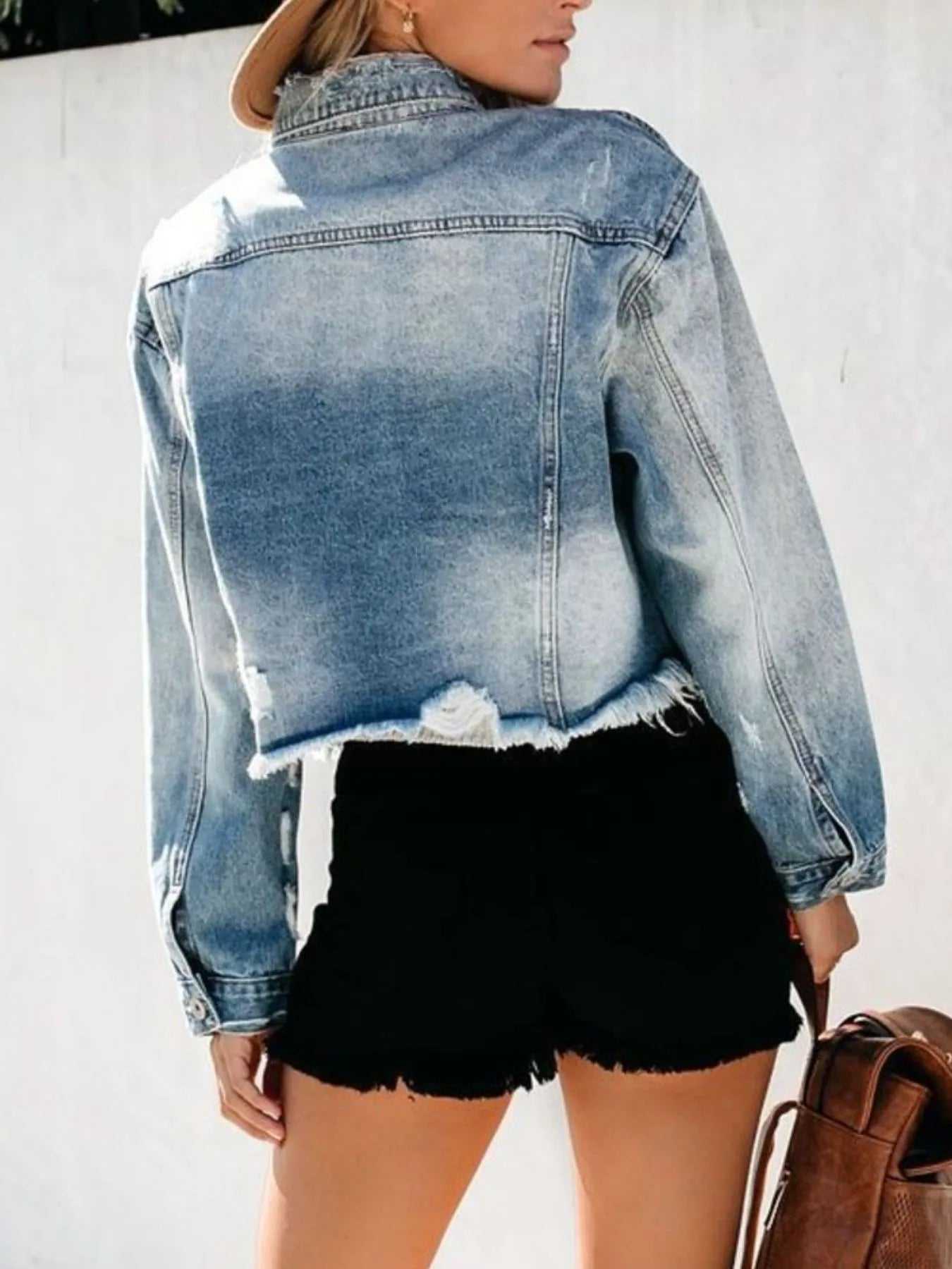 Slightly stretchy women’s jacket ideal for layering


